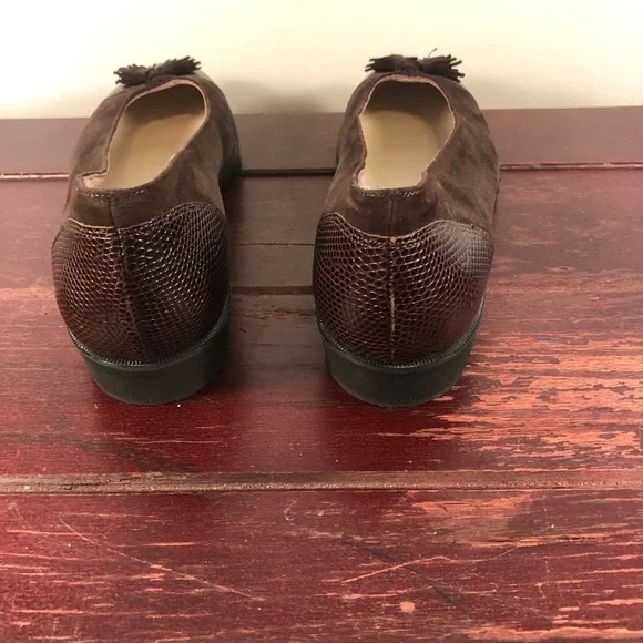Cole Haan Women's Brown Suede/Leather Flats with Tassel Size 9AA NWT - Picture 6 of 9